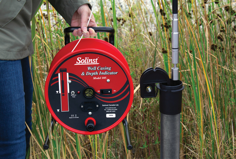 Solinst 105 Well casing and depth indicator facing left 